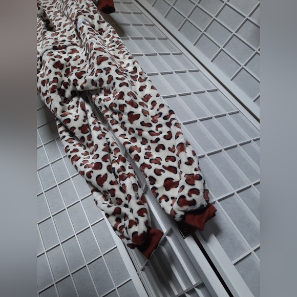 Leopard Onesie Costume - Adult Large - Picture 5 of 5